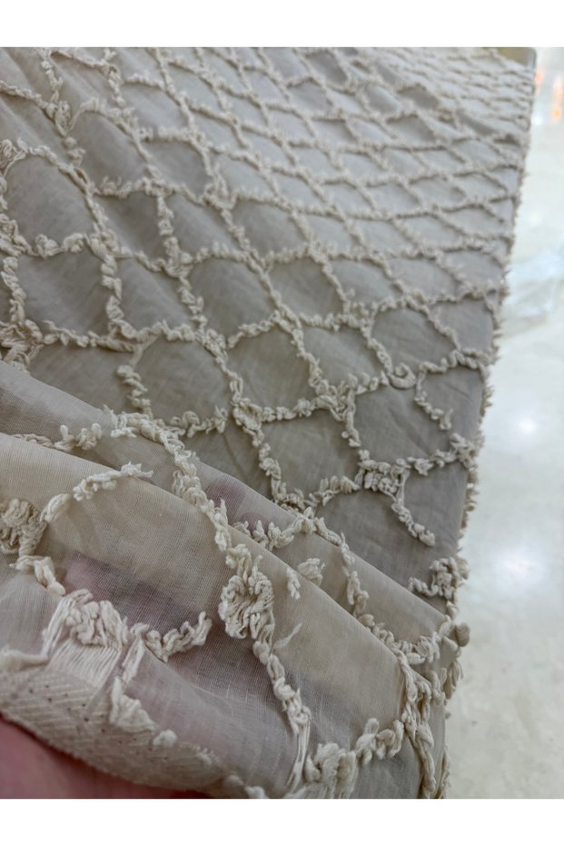 100% Cotton Textured Diamond Patterned Fringed Fabric – Natural Fabric for Dresses, Kimonos, and Home Textiles