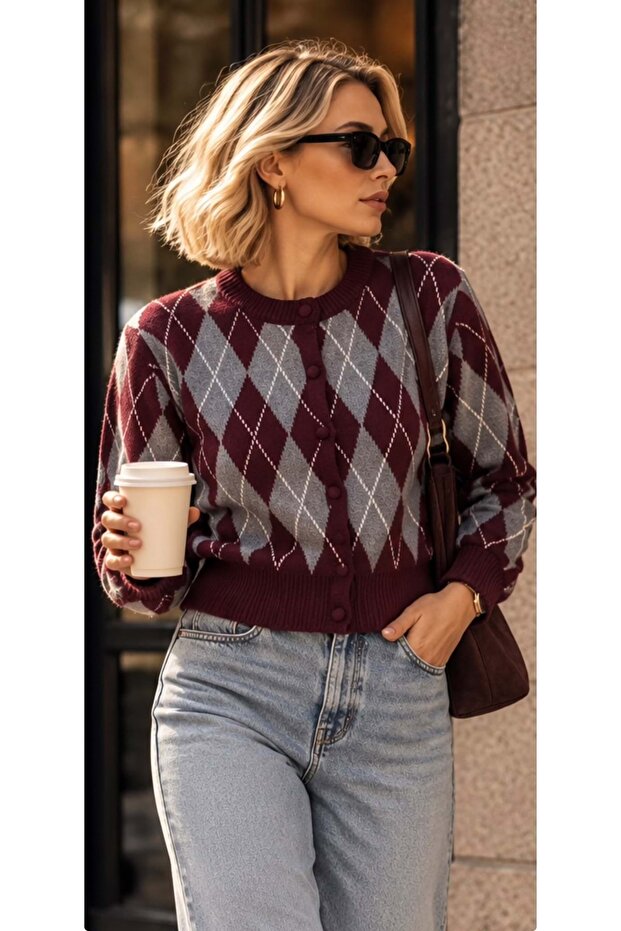 Burgundy - gray baklava pattern buttoned cardigan