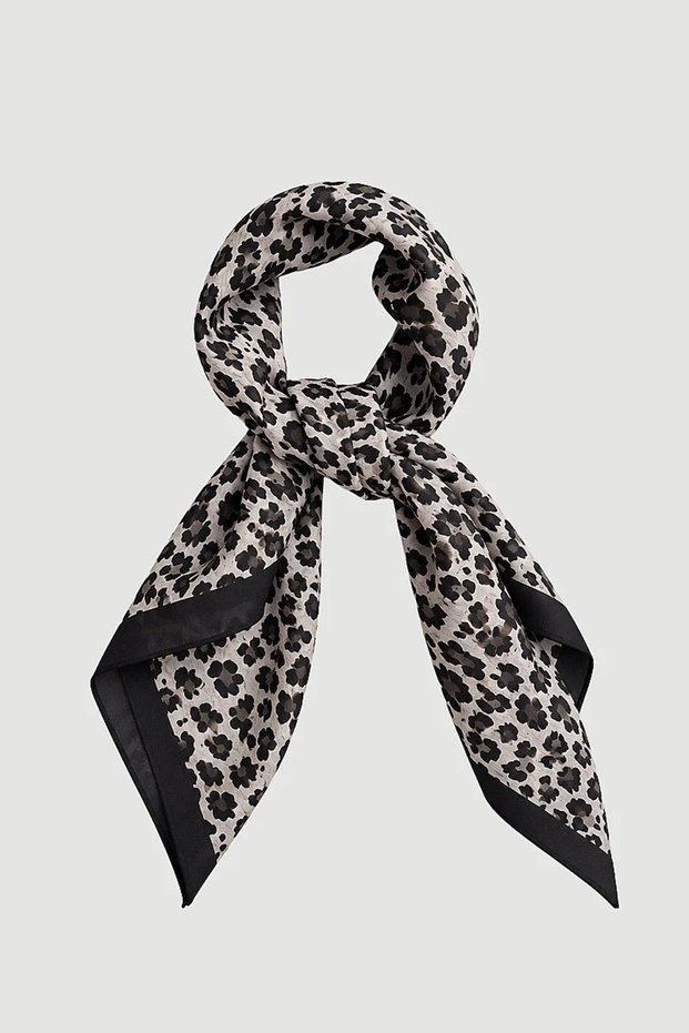 Minimal Leopard Patterned Cotton Scarf - Black