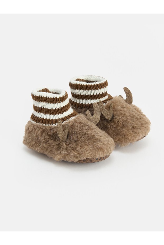 Timeless Clothing & Timeless Choices: Baby Slippers with Plush Details