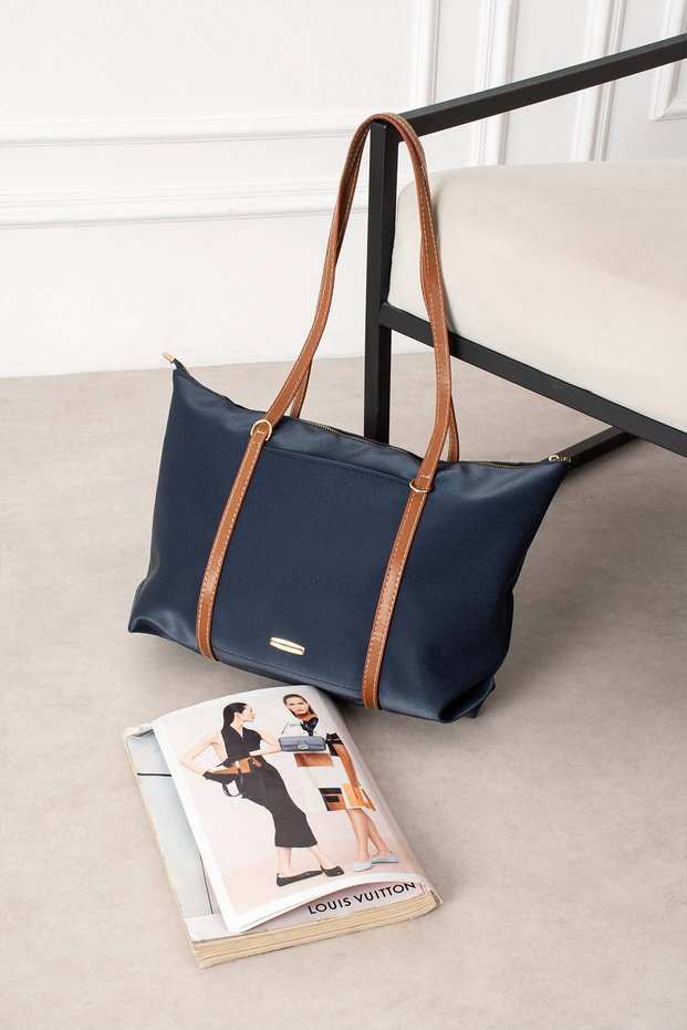 Emily Navy Blue Tan Zipper Detailed Large Size Daily Women's Shoulder and Shoulder Bag