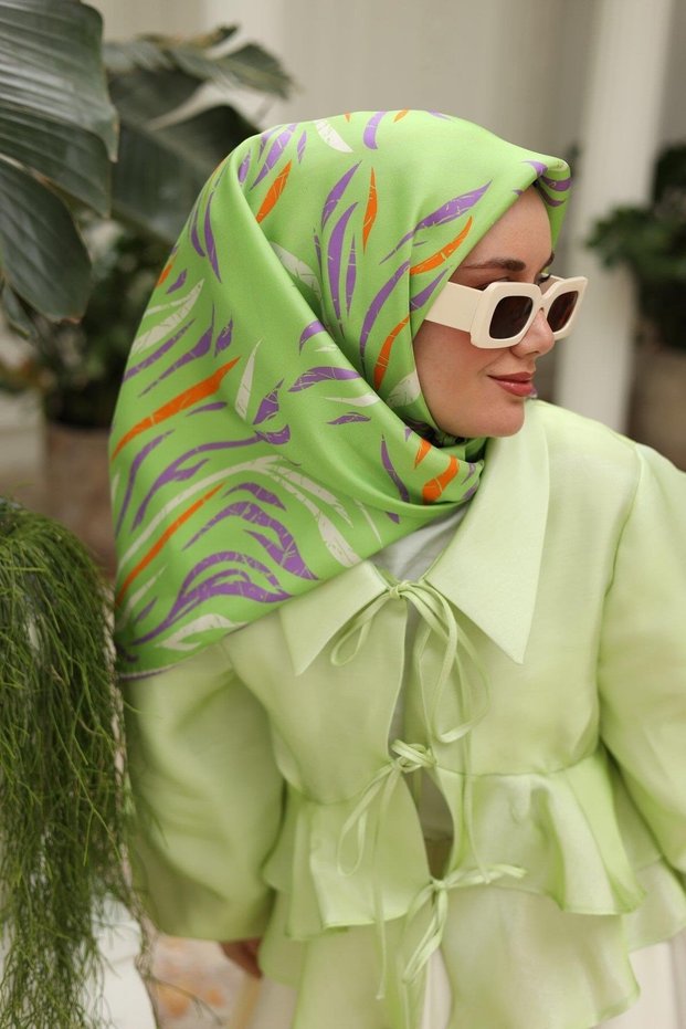 Pure Tivil Silk Scarf 11432 06 Green Lilac Line Pattern