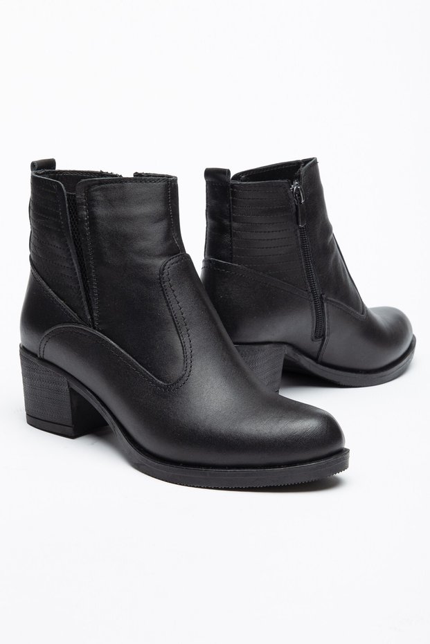 Genuine Leather Women's Heeled Boots with Black Fur and Elastic Side