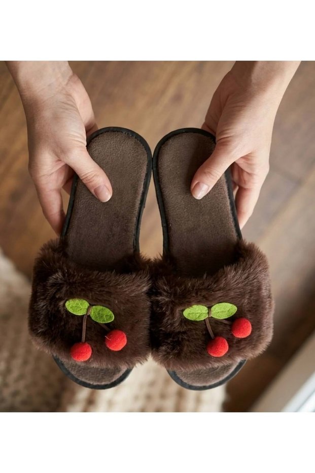 Women's Cherry Detailed Furry Plush Slippers