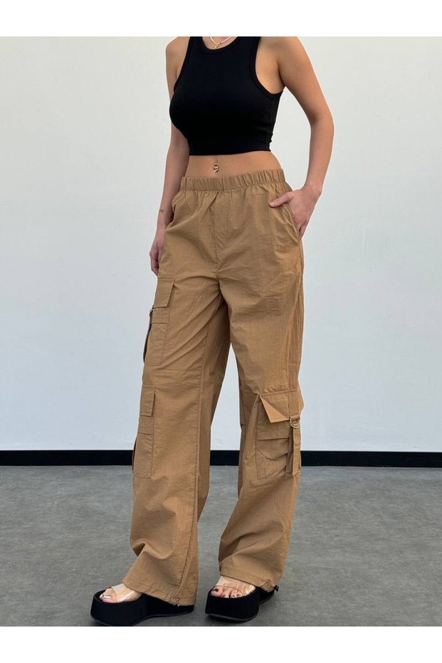 Women's Cargo Pocket Elastic Waist Oversize Parachute Pants
