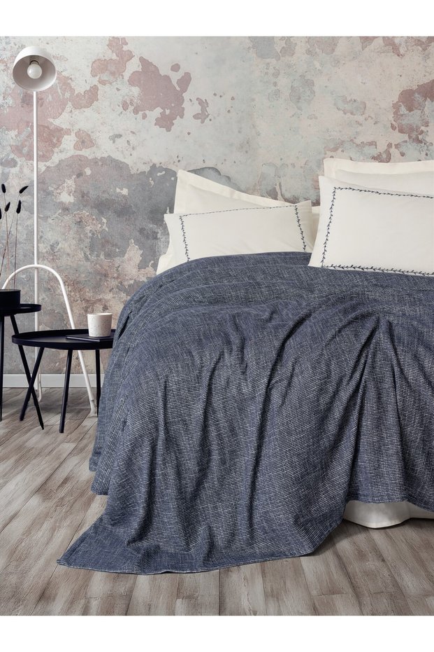 Embrova Chenille Double Bedspread/Pike Set Loom Navy Blue