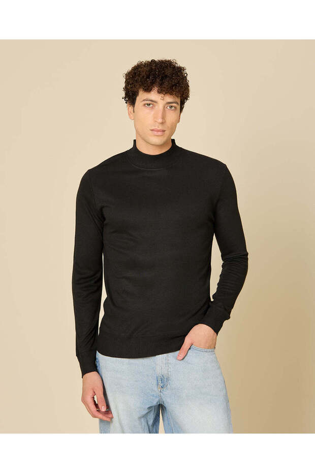 Men Black High-Neck Sweater