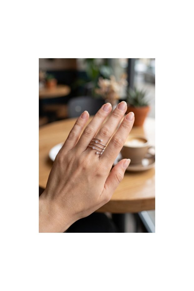 Brass Silver Color Spiral Zircon Stone Model Women's Ring