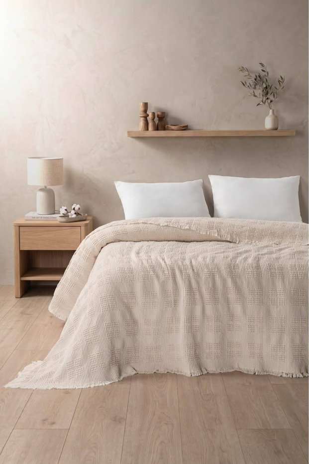Elegant Lavenne Double 100% Cotton Jacquard Pique Bedspread