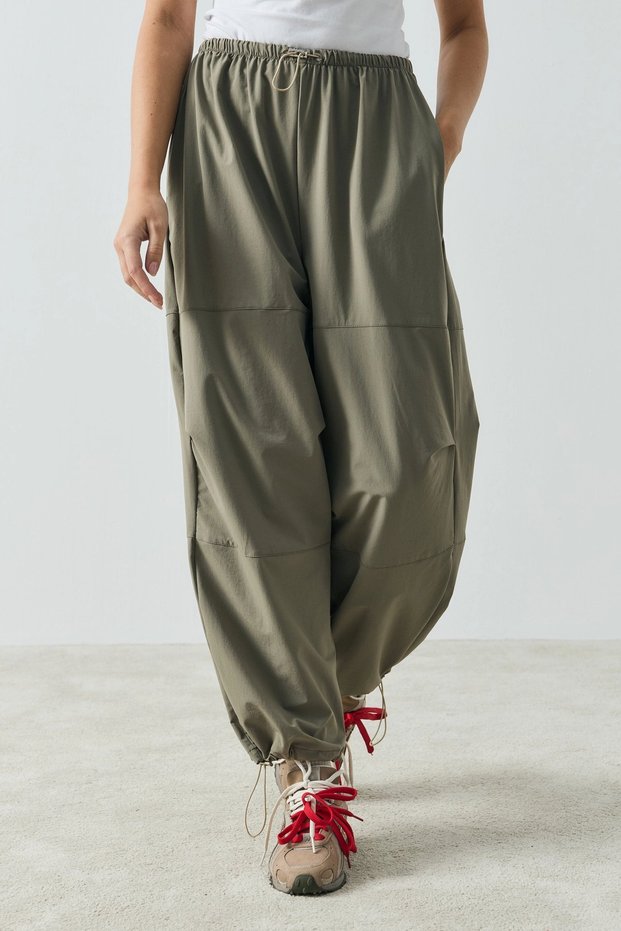 Wolf Jogger Pants Olive