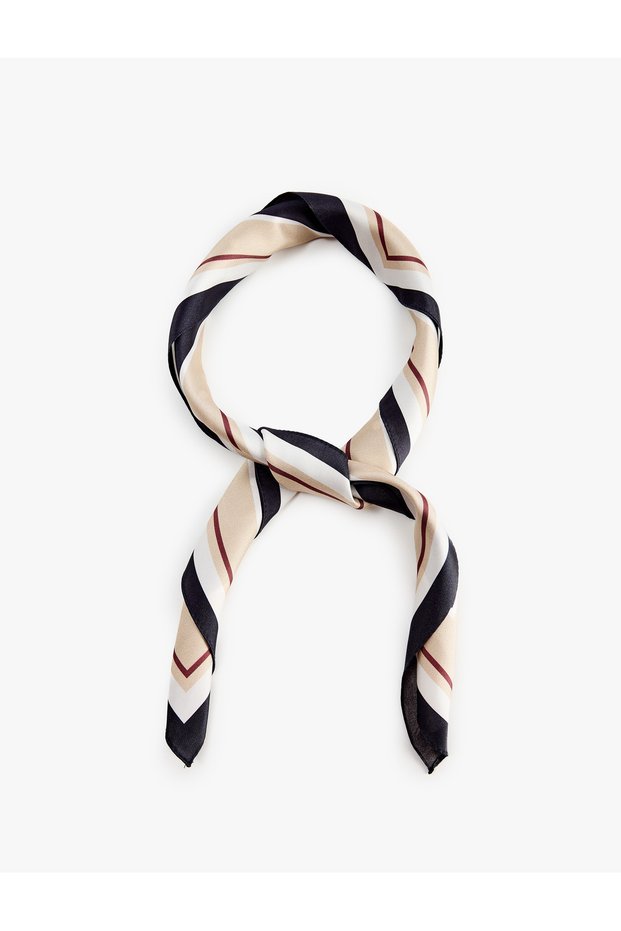 Polka Dot Contrast Edge Detailed Square Shawl