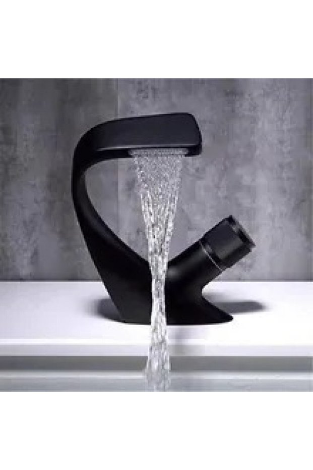 China Modern Waterfall Sink Mixer