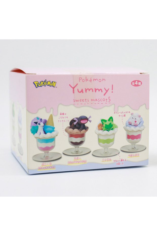 197-4Pcs in one box Pokemon Diorama Battle Scene Pikachu Eevee Mimikyu Gengar Mystery Blind B