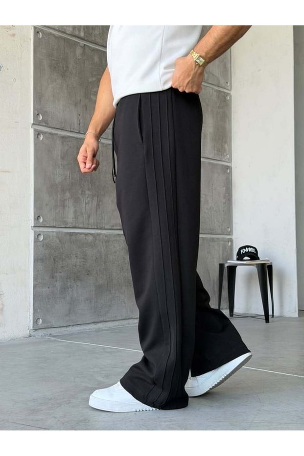 Baggy Tracksuit with Stripe Detail