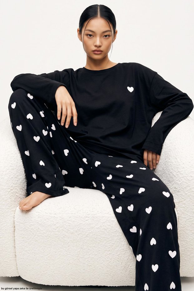 Black and White Heart Patterned Embroidered Cotton Knitted Pajama Set 8094