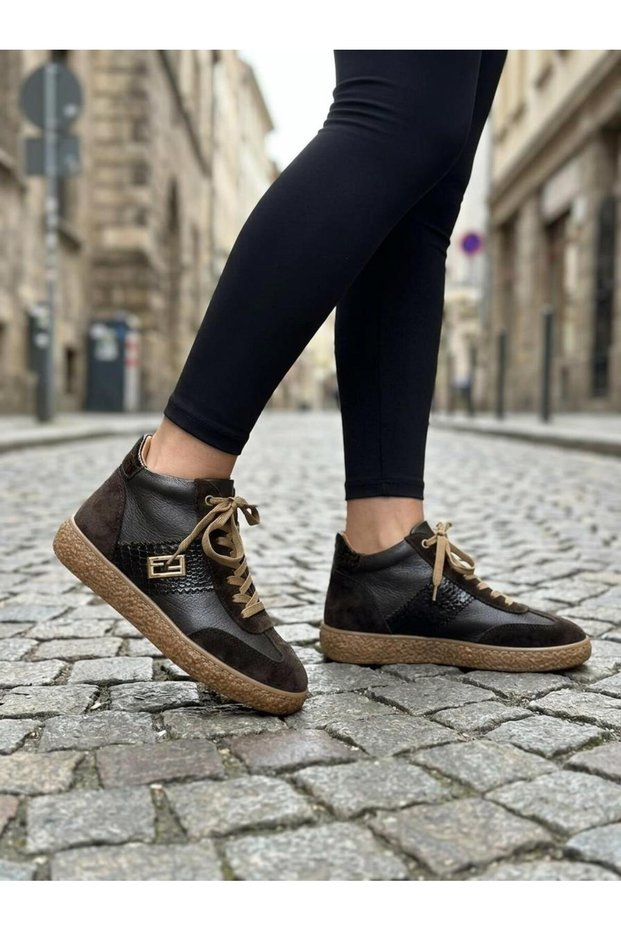 Brown Leather Lace-Up Women's Casual Sports Boots