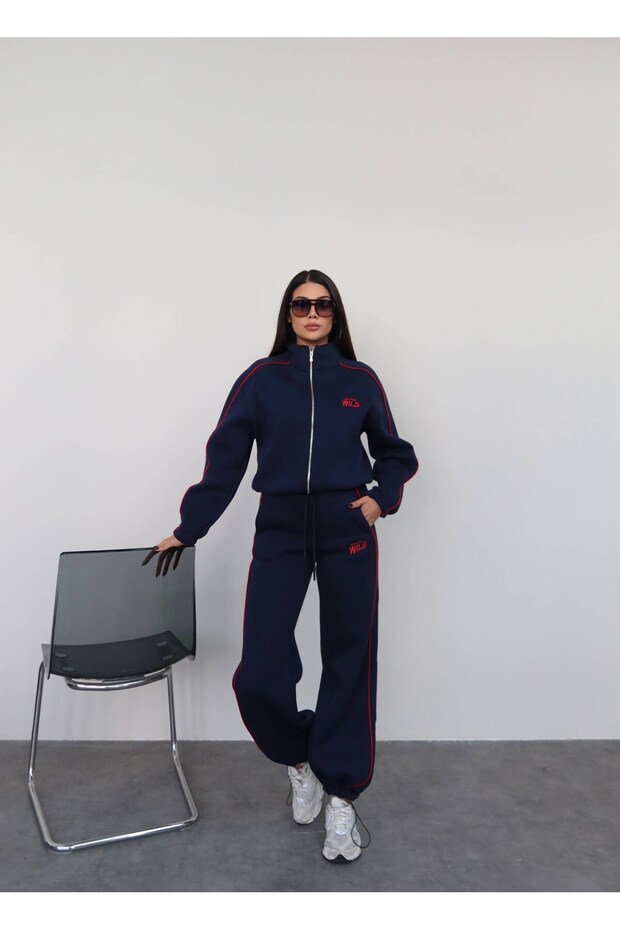 Striped detail sweatshirt tracksuit set