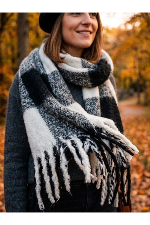 Women's Premium Soft Plaid Square Patterned Boucle Soft Textured Long Tassel Winter Shoulder Women's Shawl Scarf