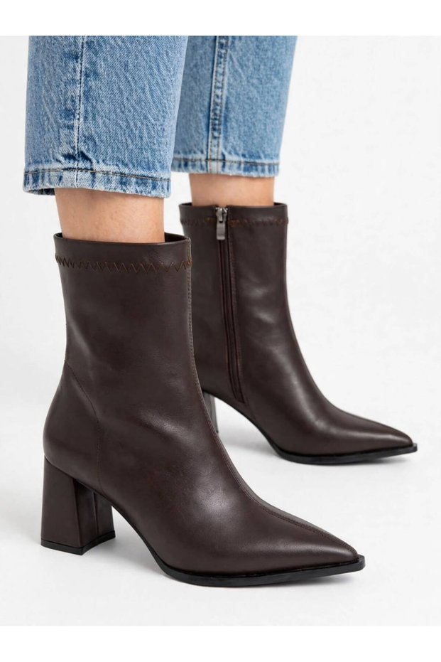 Pointed Toe Thick Heel Zipper Detailed 7 cm Women's Boots