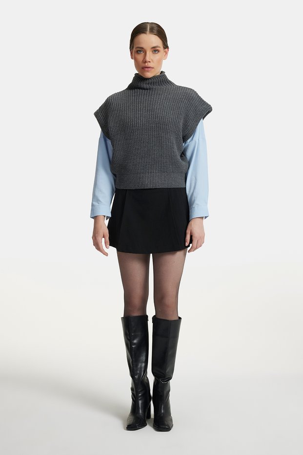 Women's Anthracite High Collar Thick Ribbed Knit Sweater