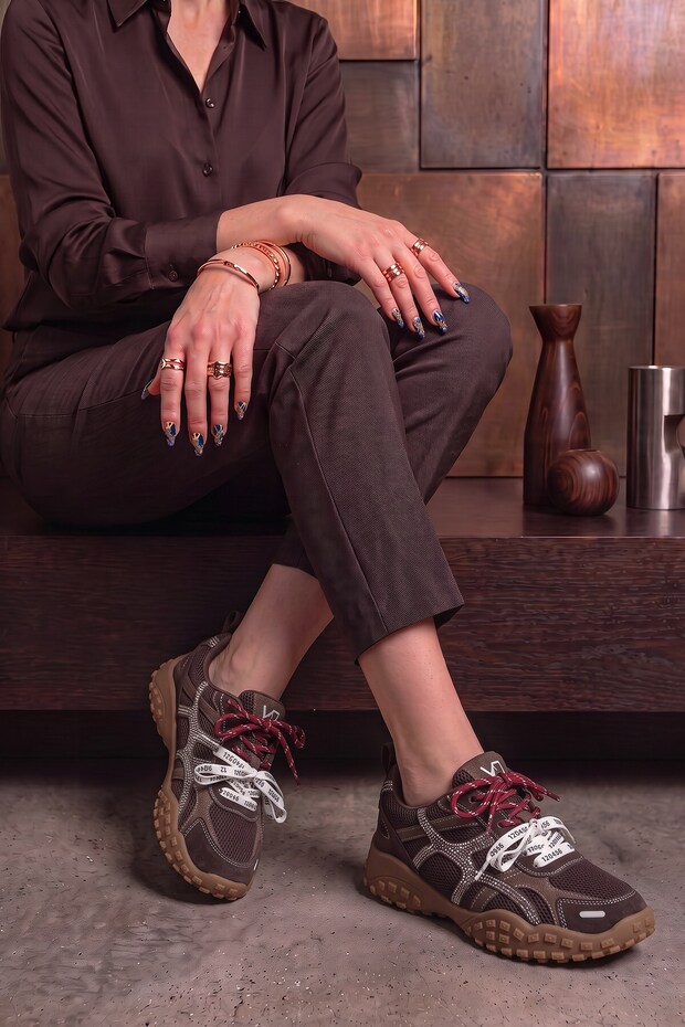 Tia Original Kri̇stebell Imported Special Series Stone-Detail Women's Sneakers Brown