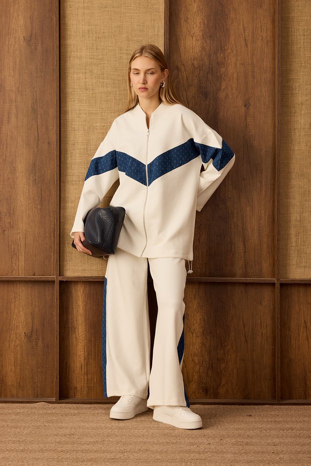 6647 - Stylish, Comfortable, Loose-Fitting Viscose Soft Modal Fabric, Denim Fabric Garnished Women's Suit