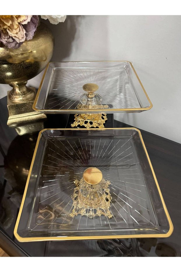 Avangarde Gold Cast Iron Footed Gilded 2-Piece Square Presentation Plate Dimensions 25*25*11
