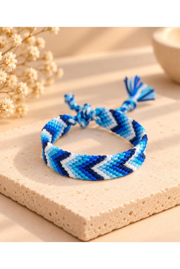 Unisex Friend Bracelet - Adaptable to All Wrists, Handmade Design, Lasting Colors