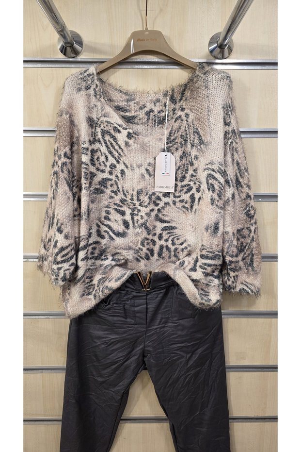 Italian Sweater Leopard Pattern Half Sleeve