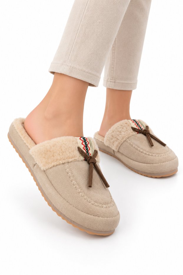 Women's Plush House Slippers Beige