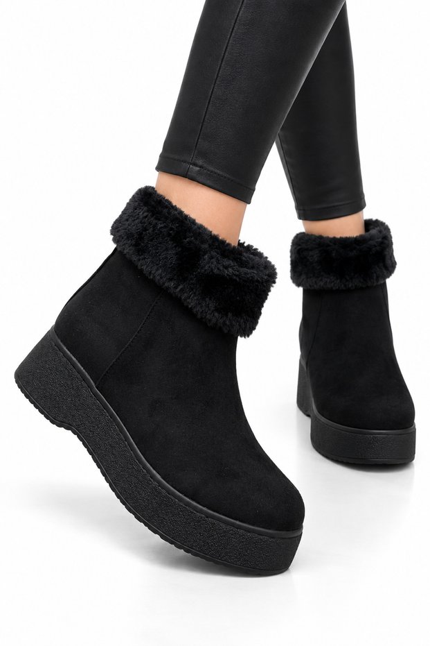Women's Nubuck Feather Detailed Cold-Proof Boots Black