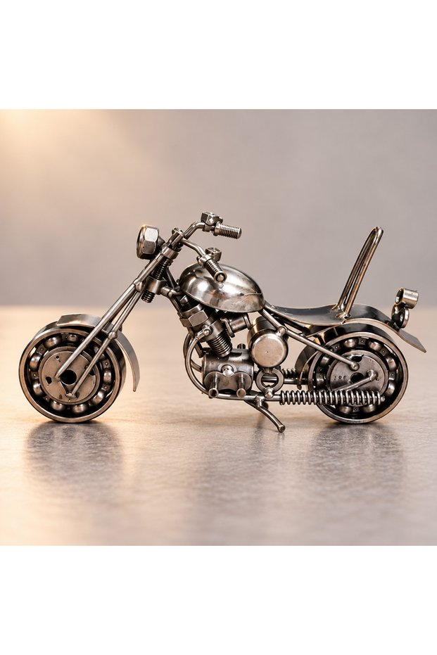 Metal Chopper Motorcycle Figurine Handmade Decorative Vintage Engine Model Tabletop Ornament