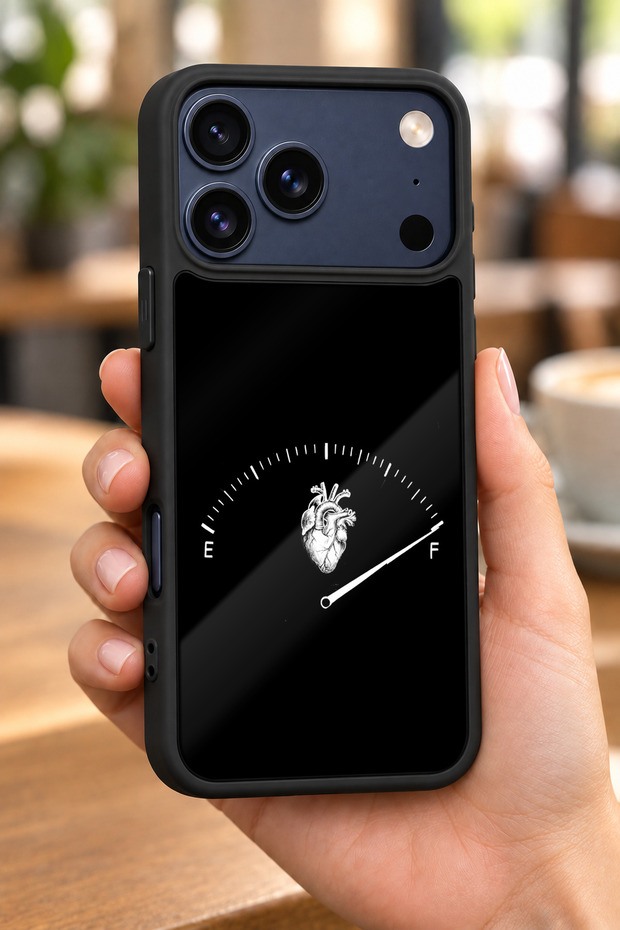 حافظة مقاومة للصدمات متوافقة مع هاتف iPhone 18 Pro مع حماية للكاميرا بنمط وقود مميز