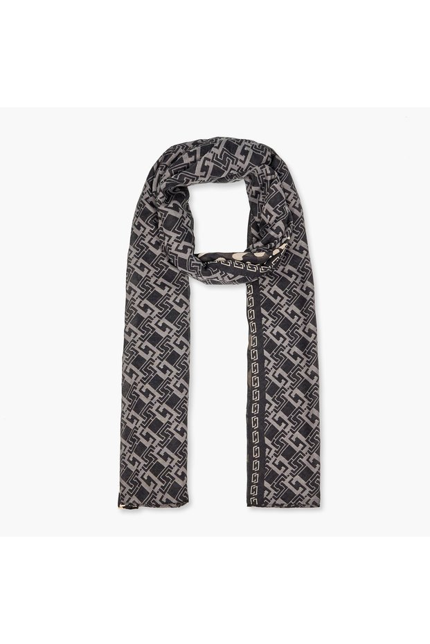 Scarf with Geometric Print