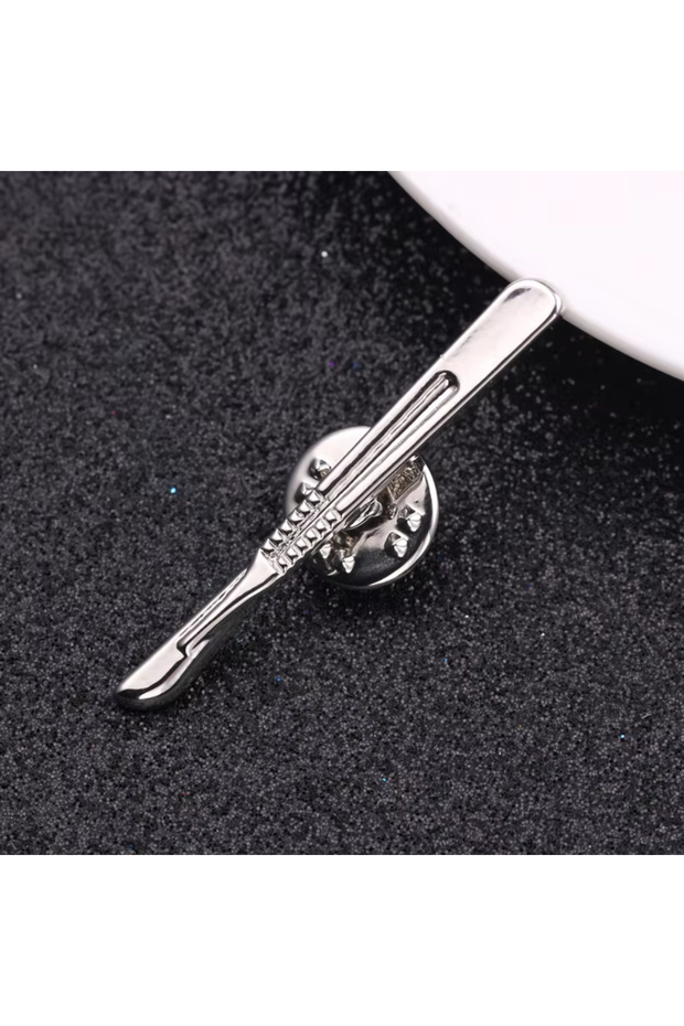 P141 Scalpel Brooch for Surgeon Doctors Student Metal Anatomy Surgical Tools Pin Buckle Medical Anni