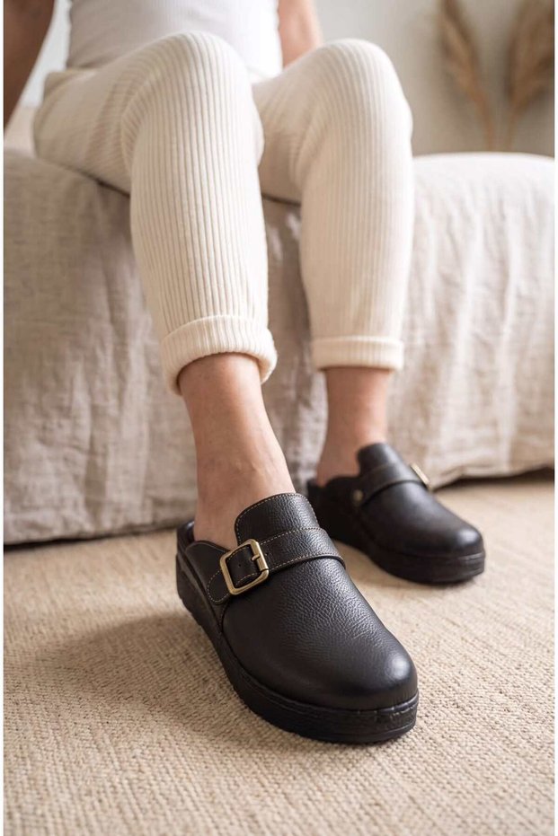 Closed Front, Stitched Inside and Out, Soft Leather, Suitable for Daily Use, Women's Slippers.