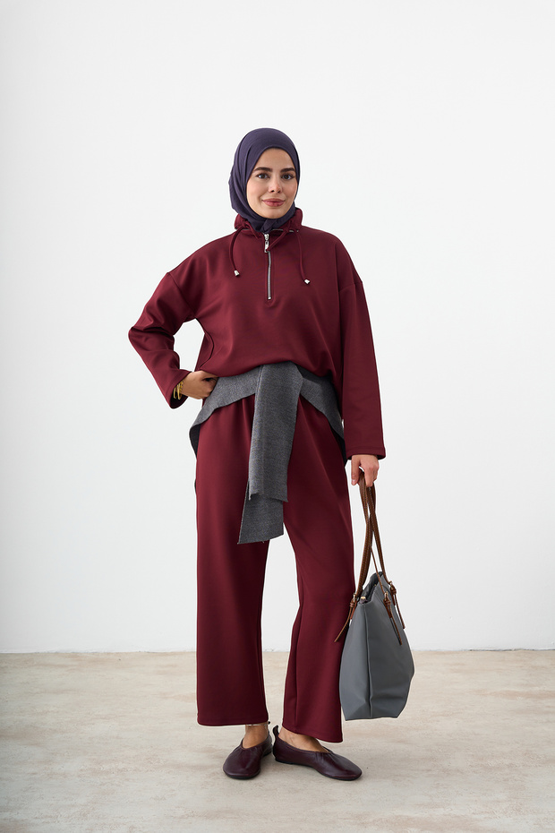 Women's Half Zipper Neck Lace Detail Suit Burgundy