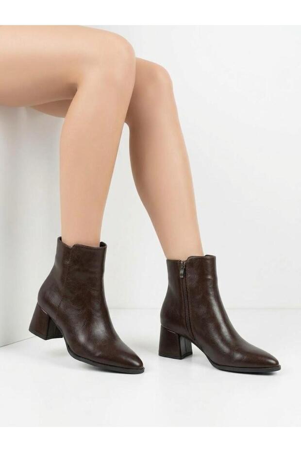 Women's Brown Pointed Toe Stylish Sole Thick Heeled Zippered Boots