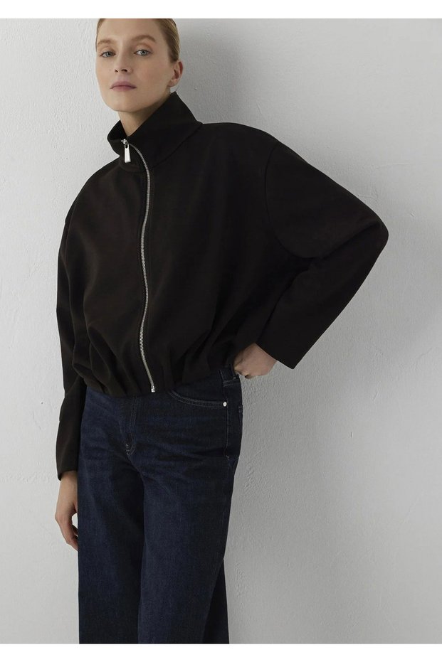 Sweatshirt with Zipper Model Fudge