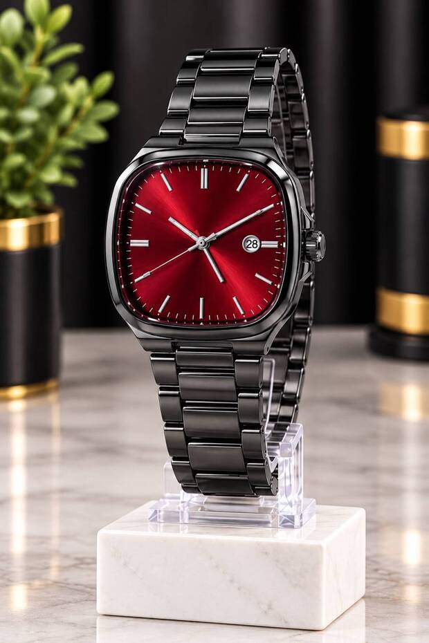 Metal Strap Wristwatch Stylish and Modern Design