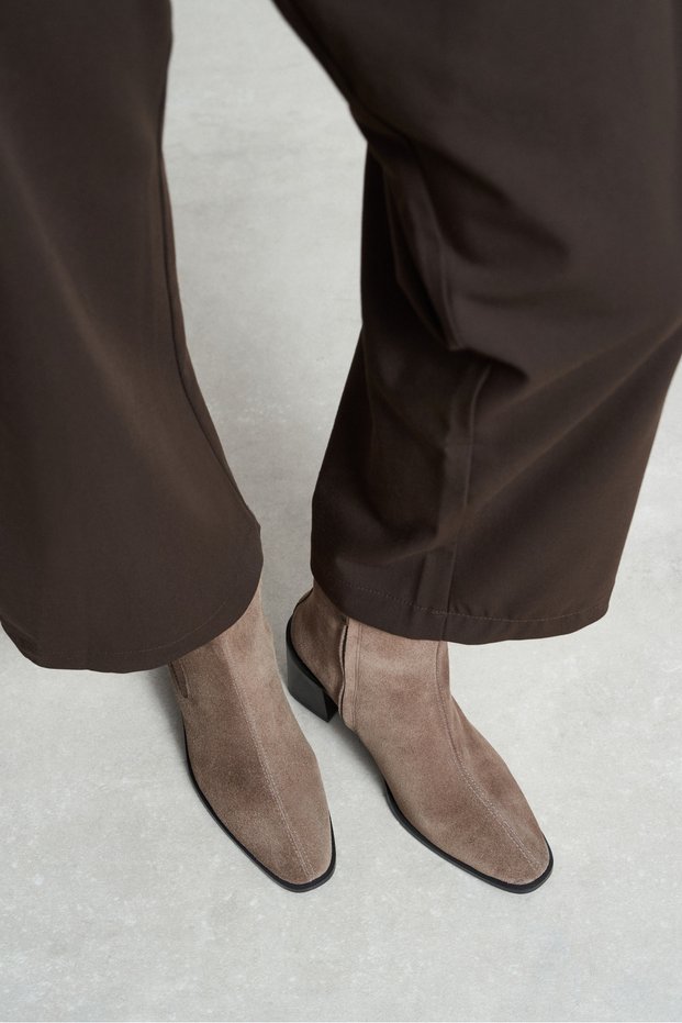 Sirius Dark Beige Suede Leather Zippered Thick Heel Women's Chelsea Boots