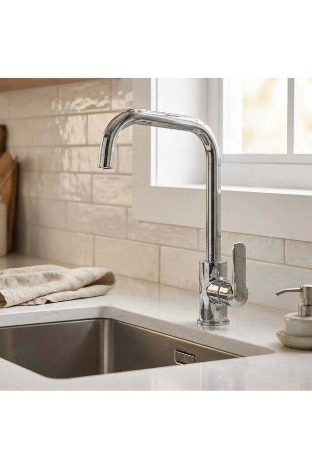 Milano Pia Sink Mixer