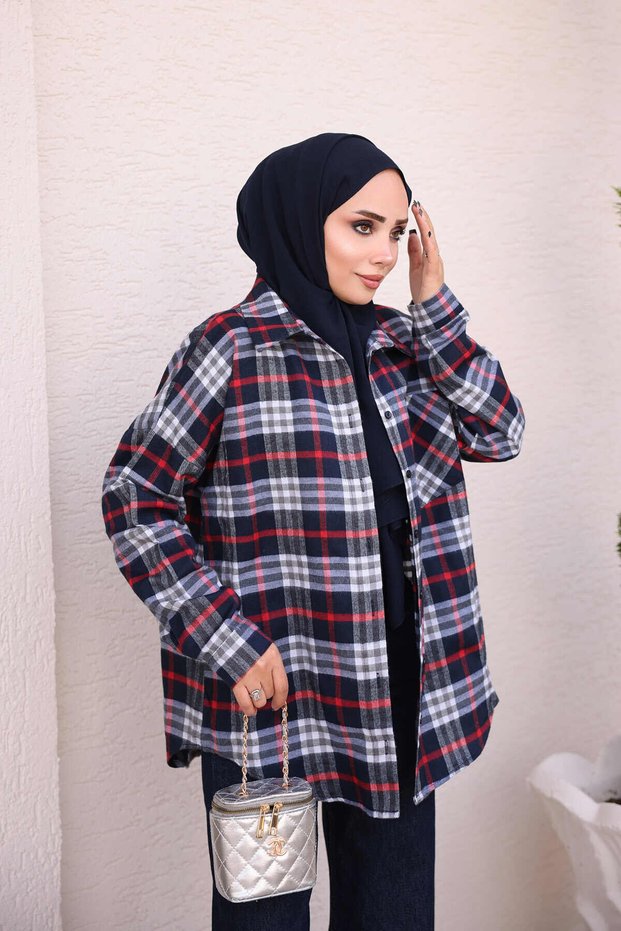 قميص منقوش باللون الأزرق الداكن بجيب واحد