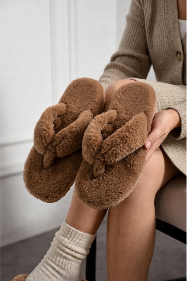 Women's Plush Flip-Flop House Slippers with Soft Soles, Open-Toe, Winter Comfortable Casual Slippers