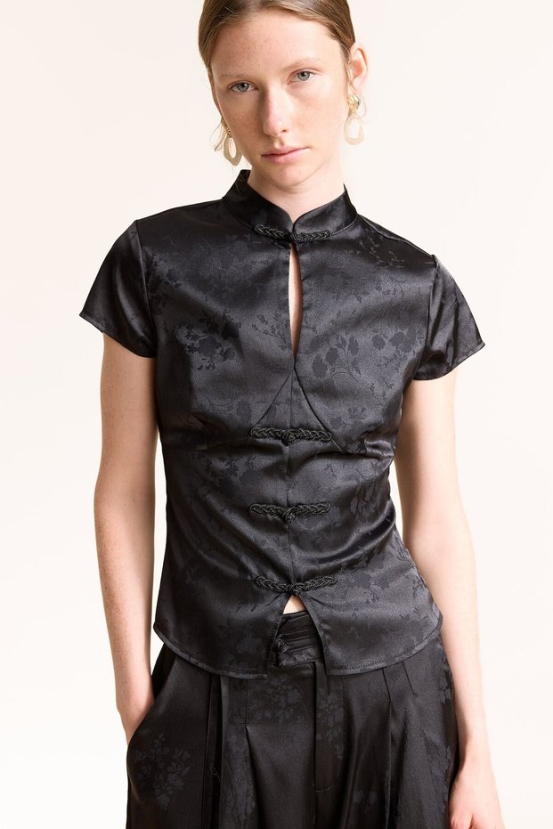 Fitted Hakim Collar Short Sleeve Blouse I9666Ax26Wn