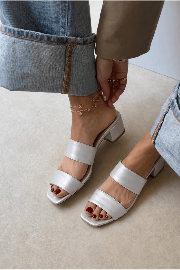 Satin Double-Strapped Thick-Heeled Leather Slippers - Silver