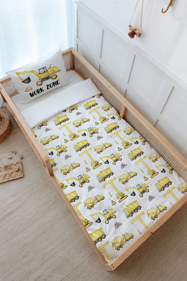 Single Duvet Cover and Fitted Sheet Set - Iconic Series - Business Machines