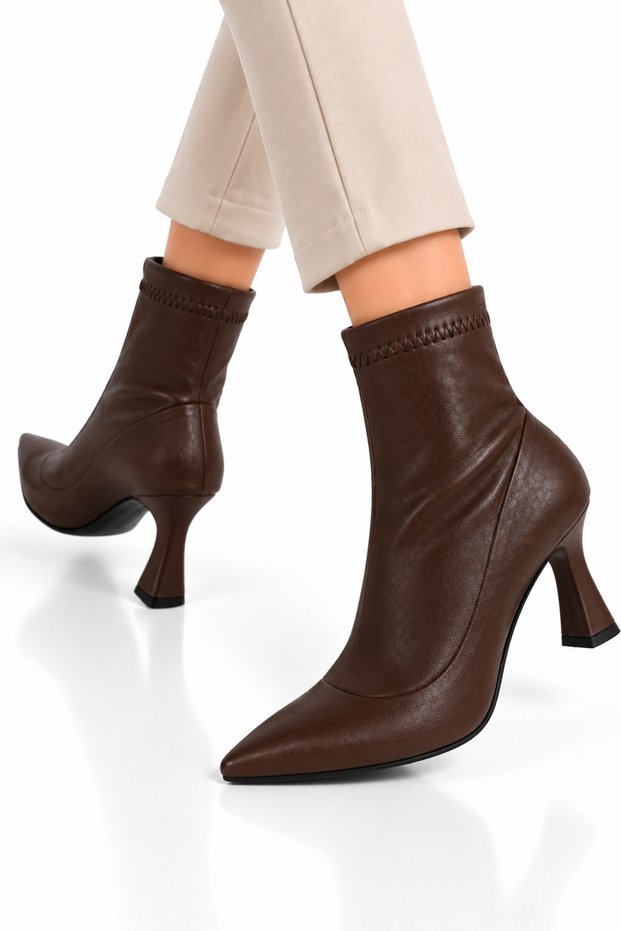 Pointed Toe Goblet Heeled Stretch Women's Boots Brown
