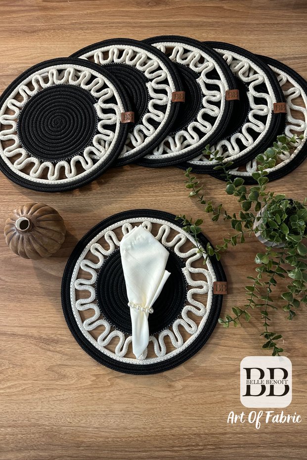 Set of 6 Handmade Jute Placemats Round Wicker Braided Bohemian American Style Kitchen and Dining Room Decoration Everyday Table Settings Breakfast Presentations Decorative Rustic Table Setting Accessory for Special Invitations