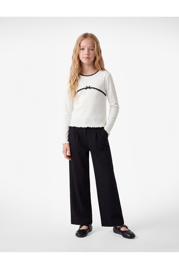 Long-Sleeve Crew Neck Cotton T-Shirt with Lace and Bow Details